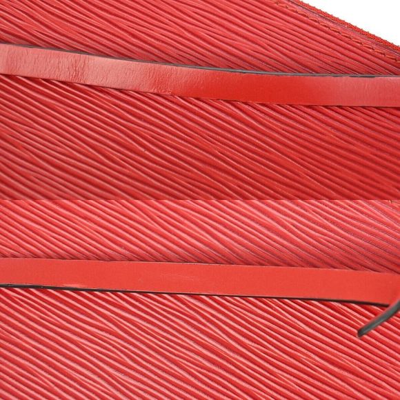 LOUIS VUITTON Pochette accessoires Clutch Bag - Picture 13 of 14